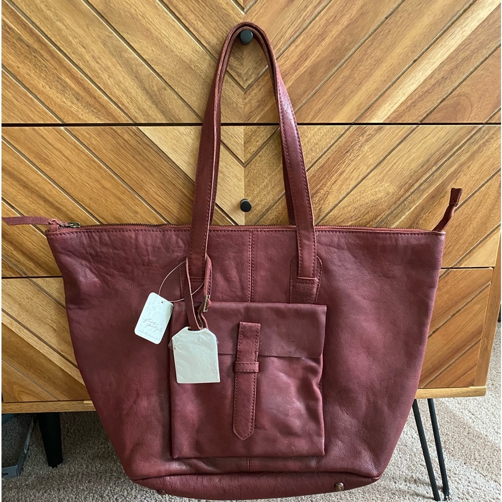 Free people zip tote